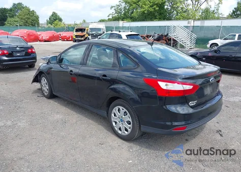 2012 Ford Focus Se z USA, uszkodzony, nr VIN 1FAHP3F26CL157551